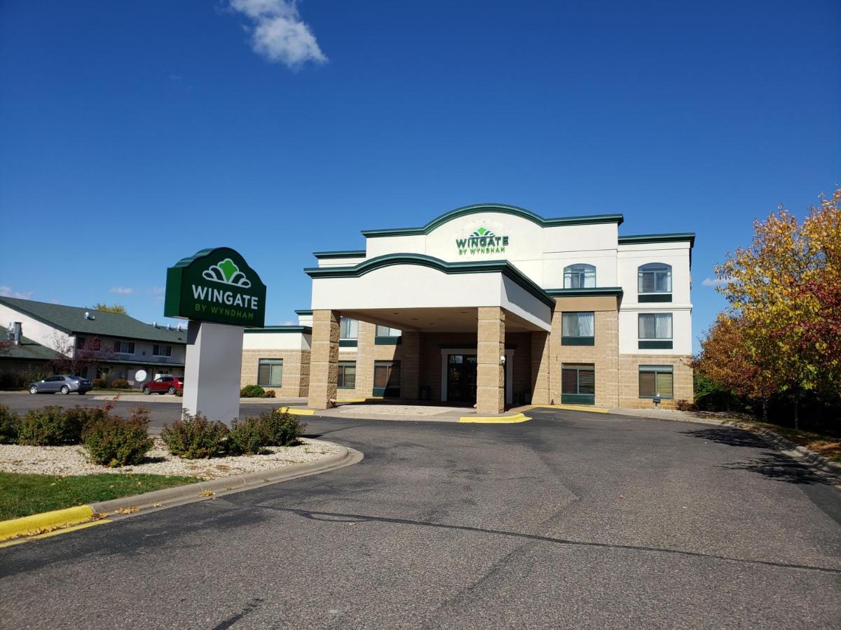 Wingate By Wyndham Coon Rapids Hotel Exterior photo