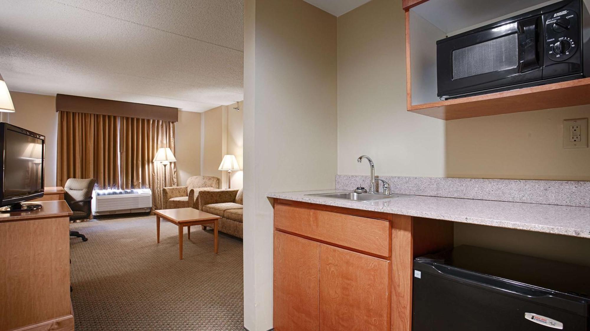 Wingate By Wyndham Coon Rapids Hotel Exterior photo